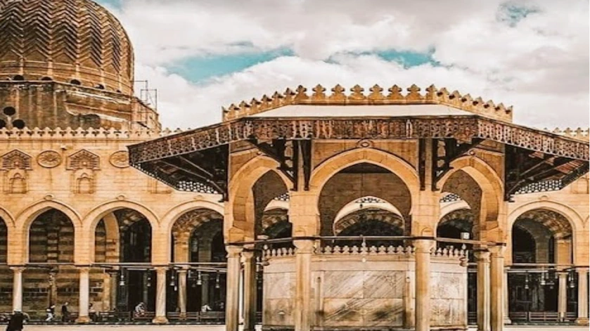Al –Darb Al-Ahmar